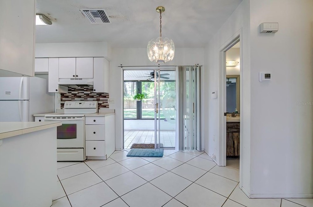 5249 Courtland Rd, Brooksville FL  34608-2326 exterior