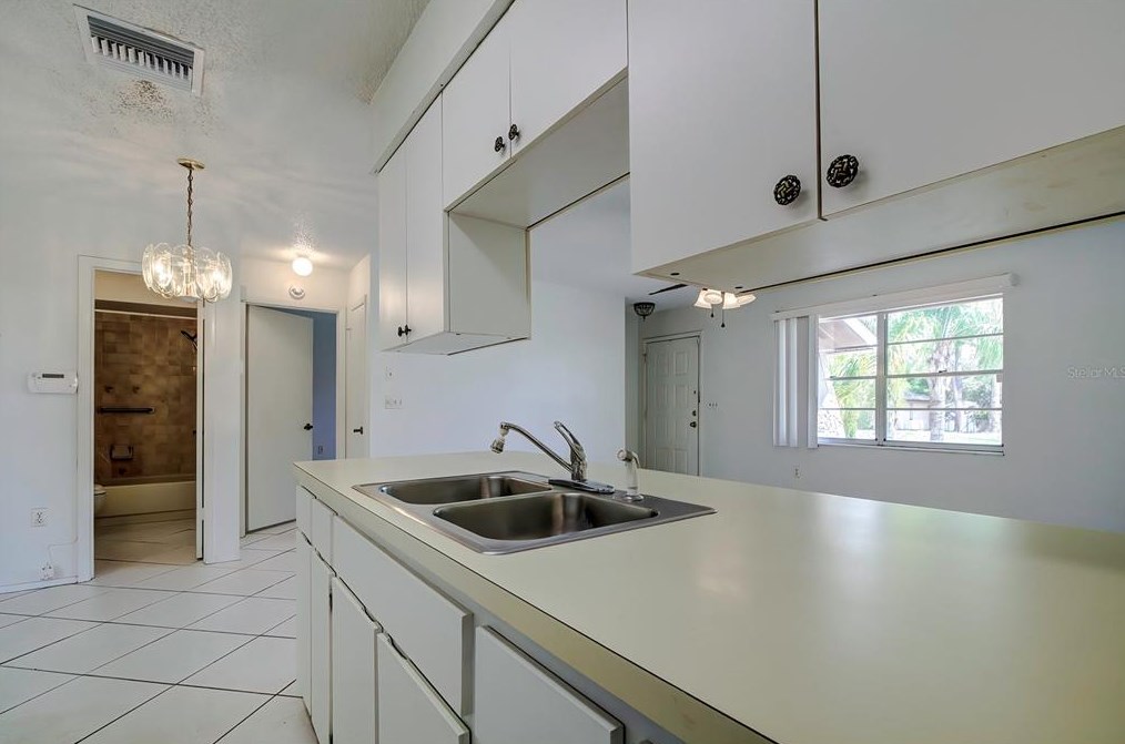 5249 Courtland Rd, Brooksville FL  34608-2326 exterior