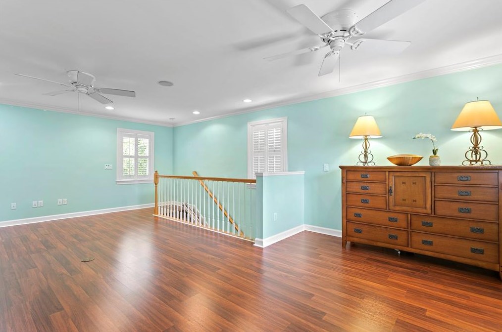 2108 Watrous Ave, Tampa FL  33606-3047 exterior