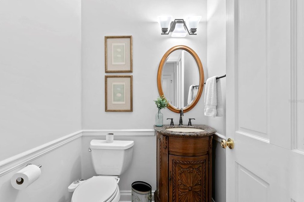 2108 Watrous Ave, Tampa FL  33606-3047 exterior