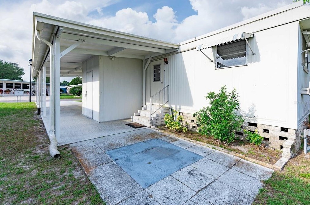 38449 Willoughby Dr, Zephyrhills FL  33540-6514 exterior