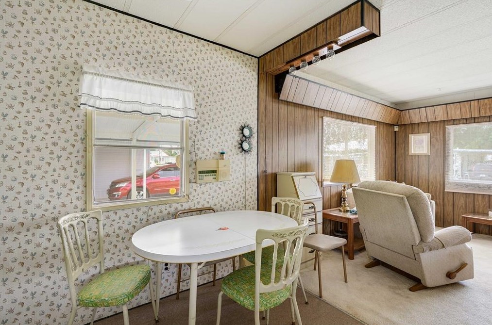 38449 Willoughby Dr, Zephyrhills FL  33540-6514 exterior