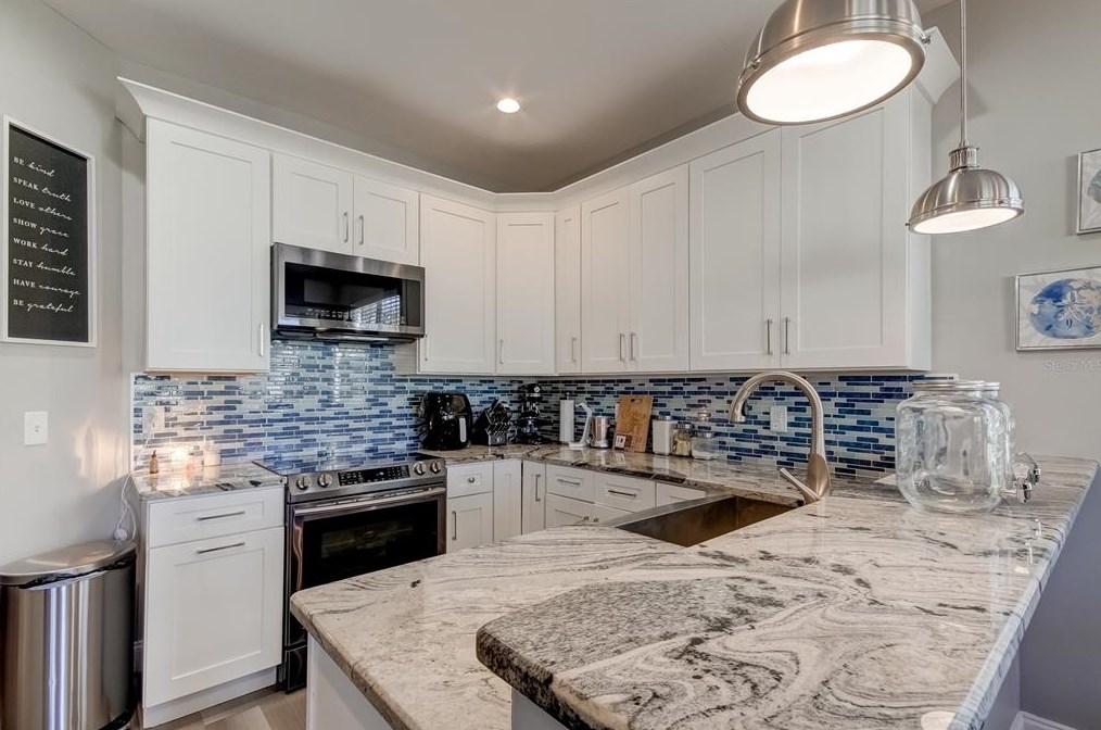 10302 Stone Moss Ave, Tampa FL 33647-3533 exterior