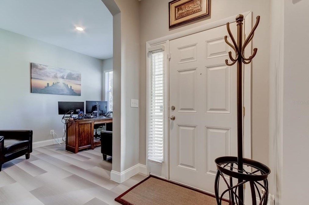 10302 Stone Moss Ave, Tampa FL 33647-3533 exterior