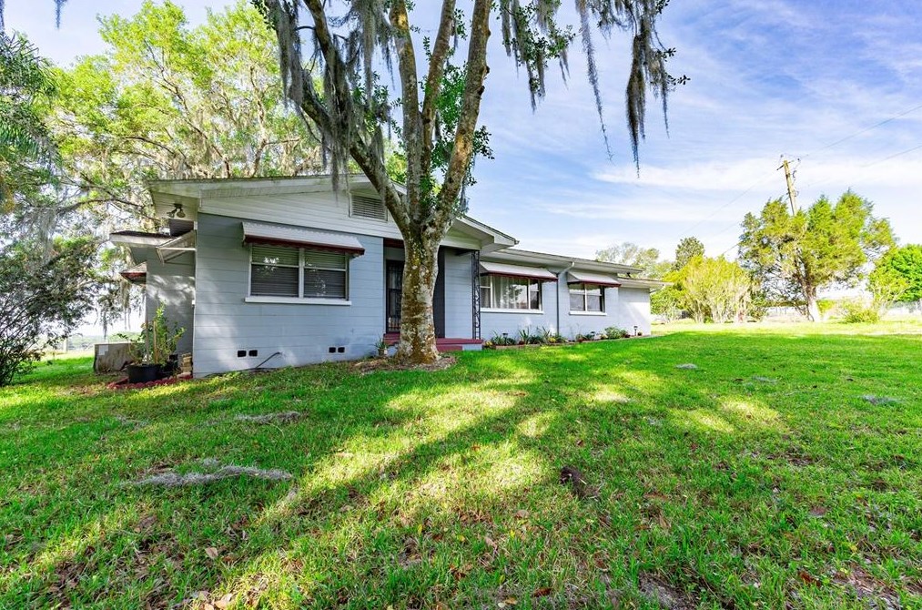 14748 Matt Barthle Rd, Dade City FL  33525-7332 exterior