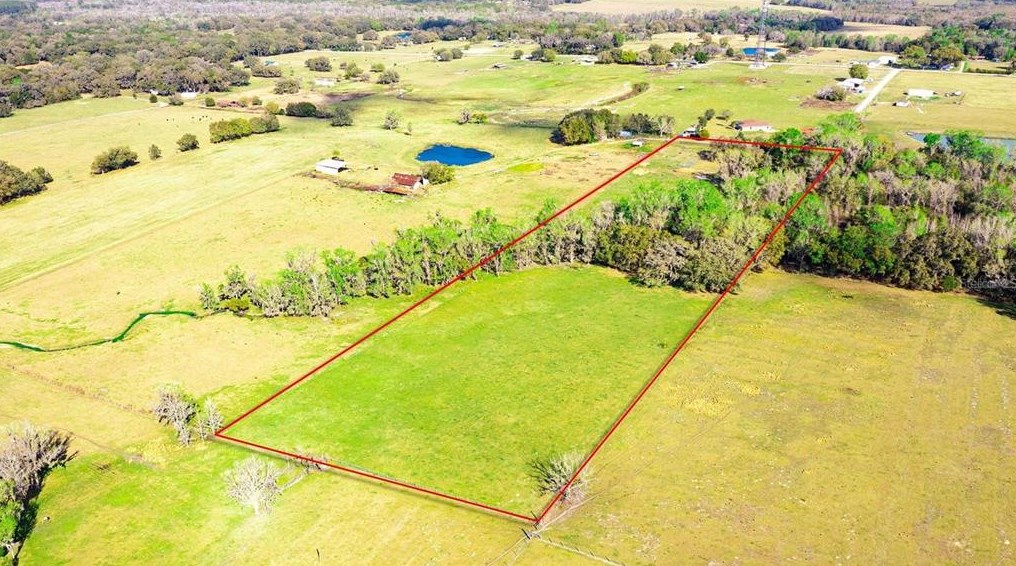 14748 Matt Barthle Rd, Dade City FL  33525-7332 exterior