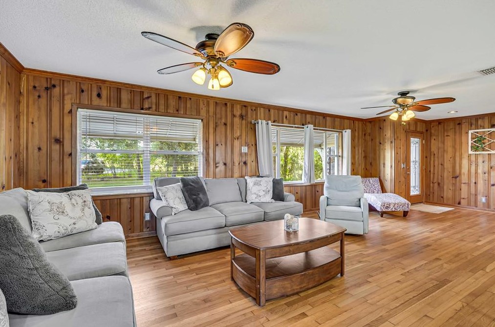 14748 Matt Barthle Rd, Dade City FL  33525-7332 exterior