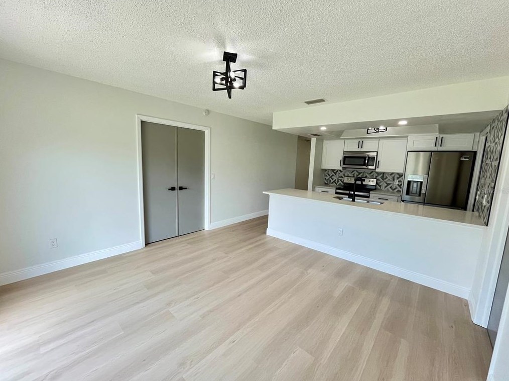 11020 Ashbourne Cir, Tampa FL  33624-5202 exterior