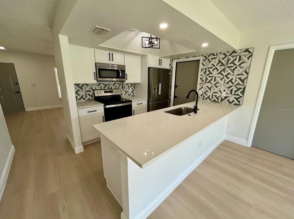 11020 Ashbourne Cir, Tampa FL  33624-5202 exterior