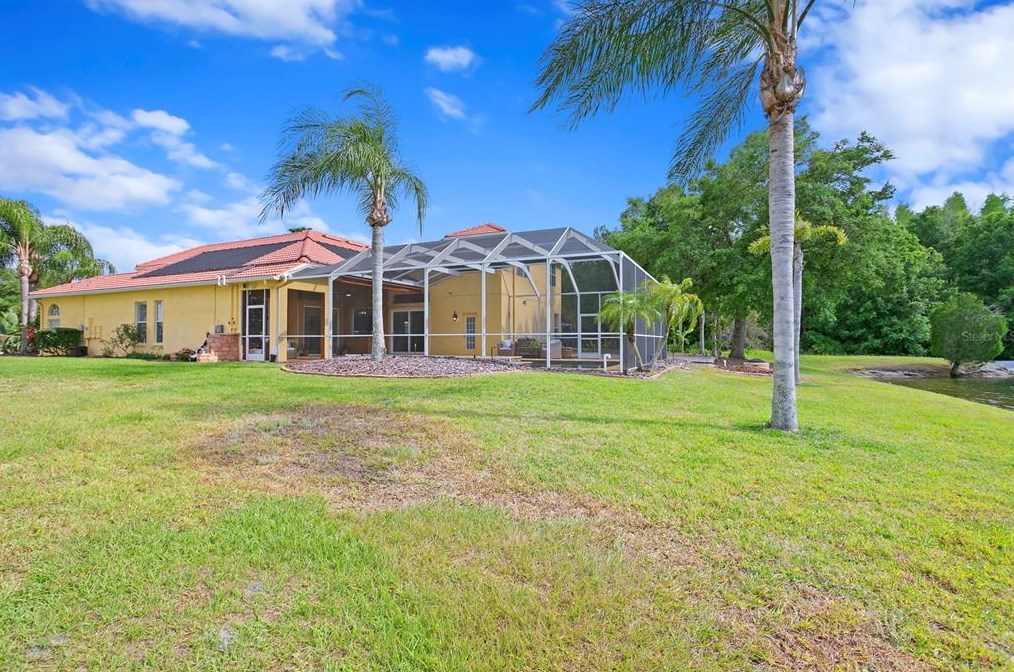 17922 Arbor Haven Dr, Tampa FL  33647-2917 exterior