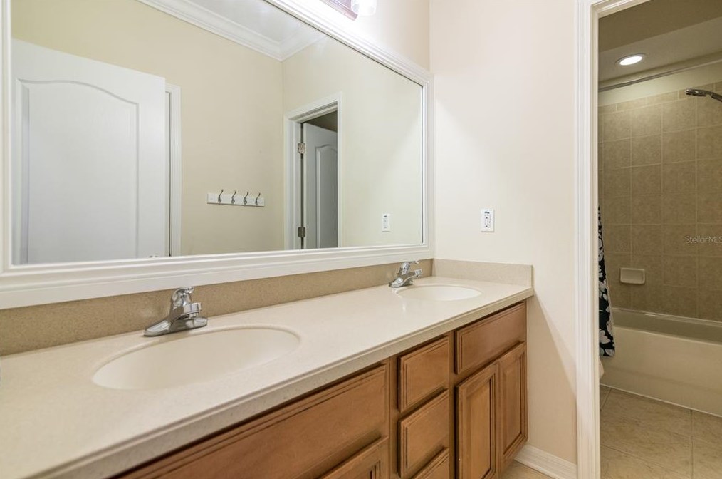 30618 Latourette Dr, Zephyrhills FL 33545-7012 exterior