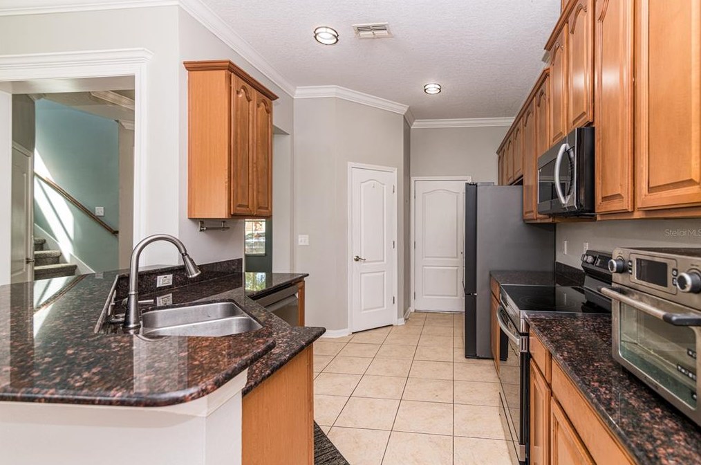 30618 Latourette Dr, Zephyrhills FL 33545-7012 exterior