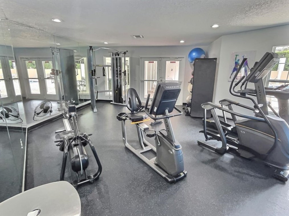 451 Hamptoncrest Cir, Lake Mary FL  32746-4309 exterior