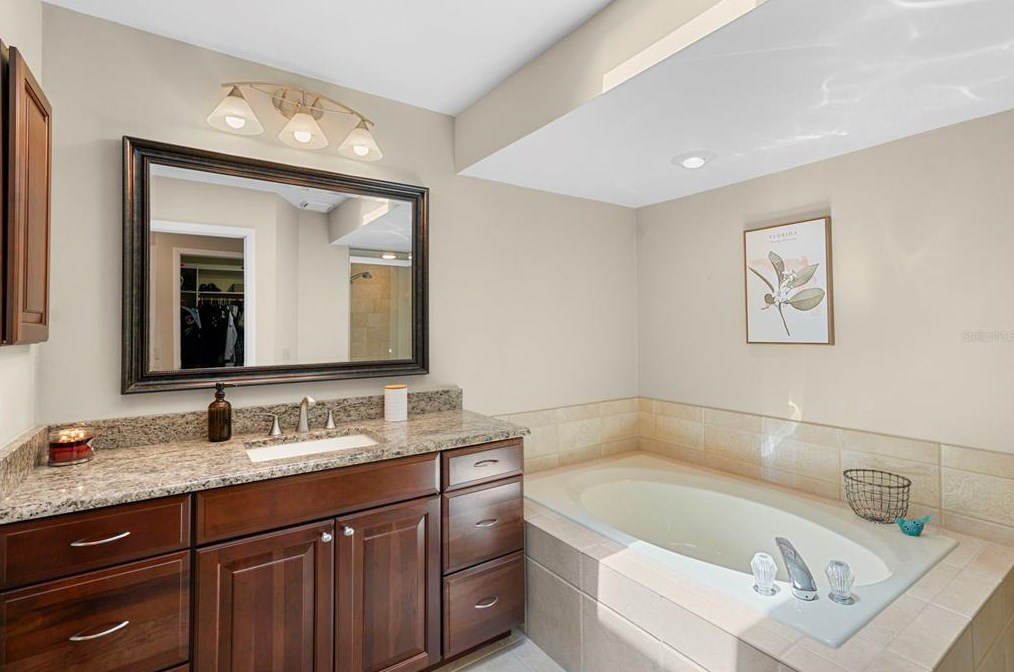 430 Cypress Creek Cir, Oldsmar FL  34677-2009 exterior