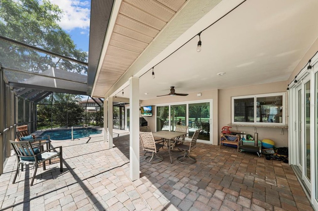 430 Cypress Creek Cir, Oldsmar FL  34677-2009 exterior