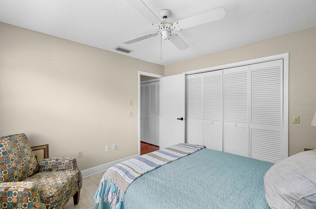 430 Cypress Creek Cir, Oldsmar FL  34677-2009 exterior