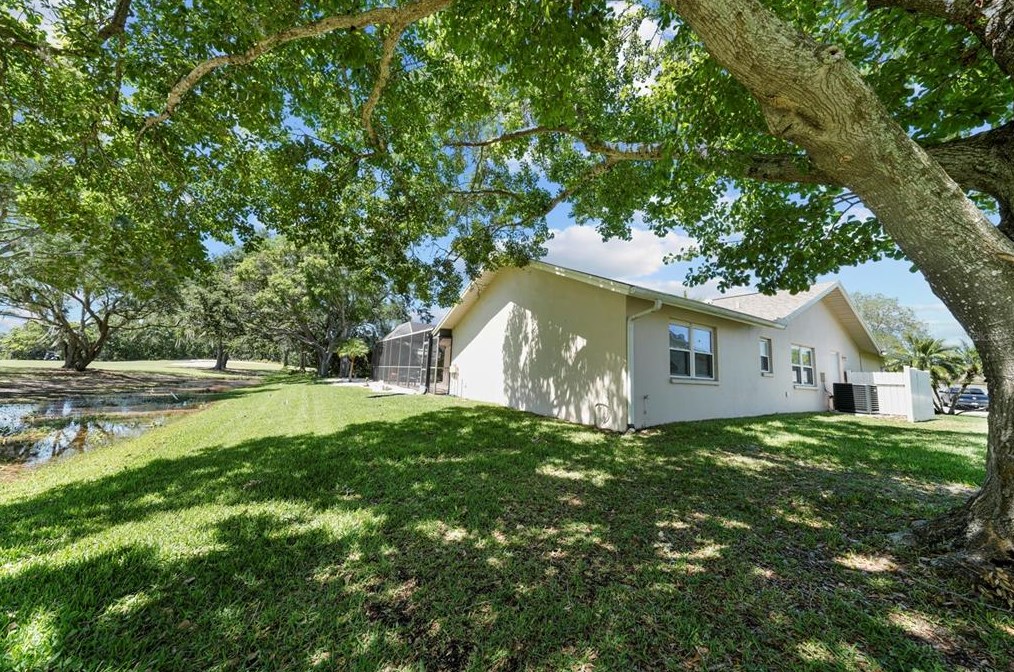 430 Cypress Creek Cir, Oldsmar FL  34677-2009 exterior