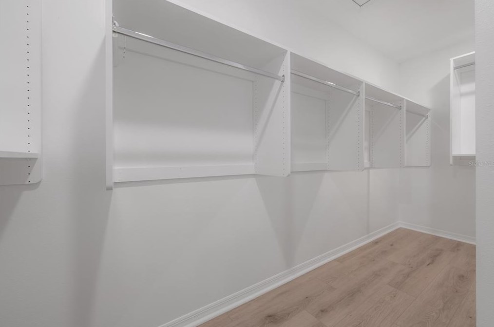 1046 Sylvia Ln, Tampa FL  33613-2007 exterior