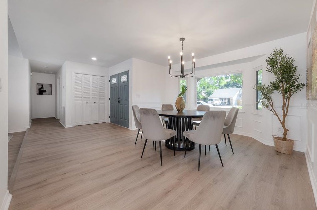 1046 Sylvia Ln, Tampa FL  33613-2007 exterior