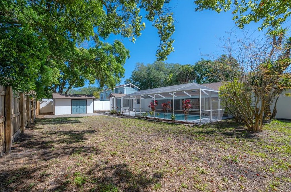 1046 Sylvia Ln, Tampa FL  33613-2007 exterior