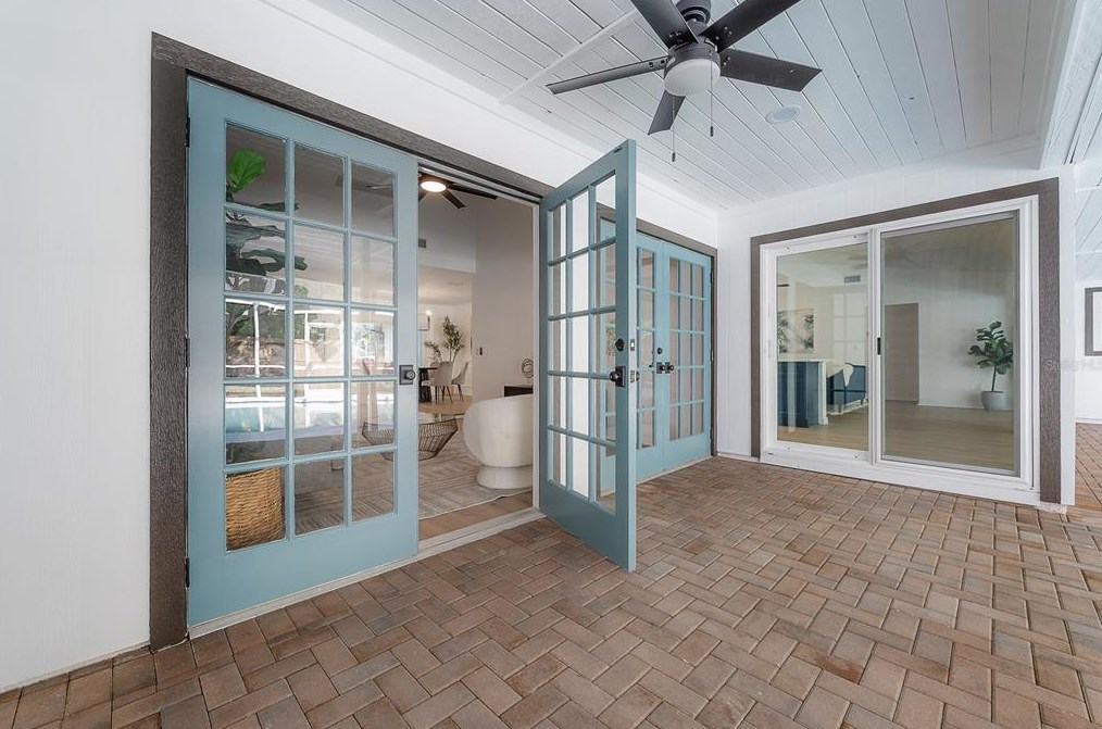 1046 Sylvia Ln, Tampa FL  33613-2007 exterior