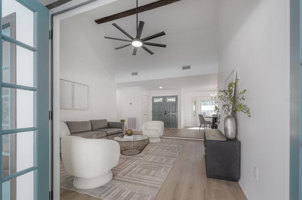 1046 Sylvia Ln, Tampa FL  33613-2007 exterior