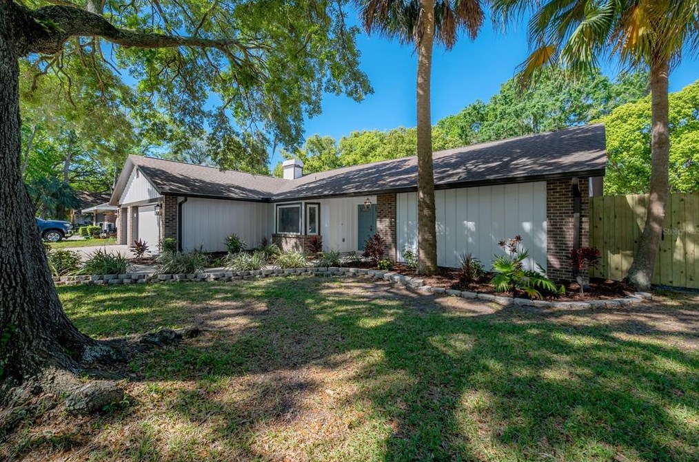 1046 Sylvia Ln, Tampa FL  33613-2007 exterior