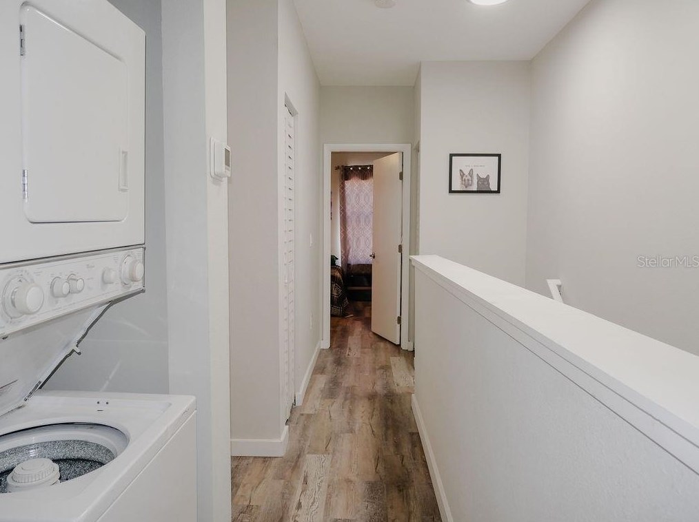 4287 Tyler Cir, Saint Petersburg FL  33709-4507 exterior