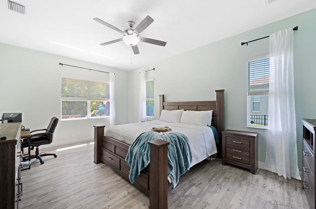 30526 Pecan Valley Loop, Zephyrhills FL  33543-6943 exterior