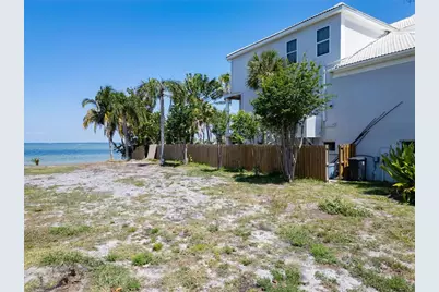 1013 Symphony Isles Boulevard, Apollo Beach, FL 33572 - Photo 35