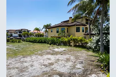 1013 Symphony Isles Boulevard, Apollo Beach, FL 33572 - Photo 41