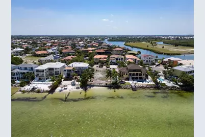 1013 Symphony Isles Boulevard, Apollo Beach, FL 33572 - Photo 31