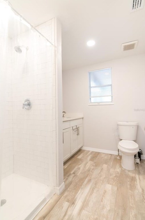 2331 Union St, Tampa FL  33607-3422 exterior