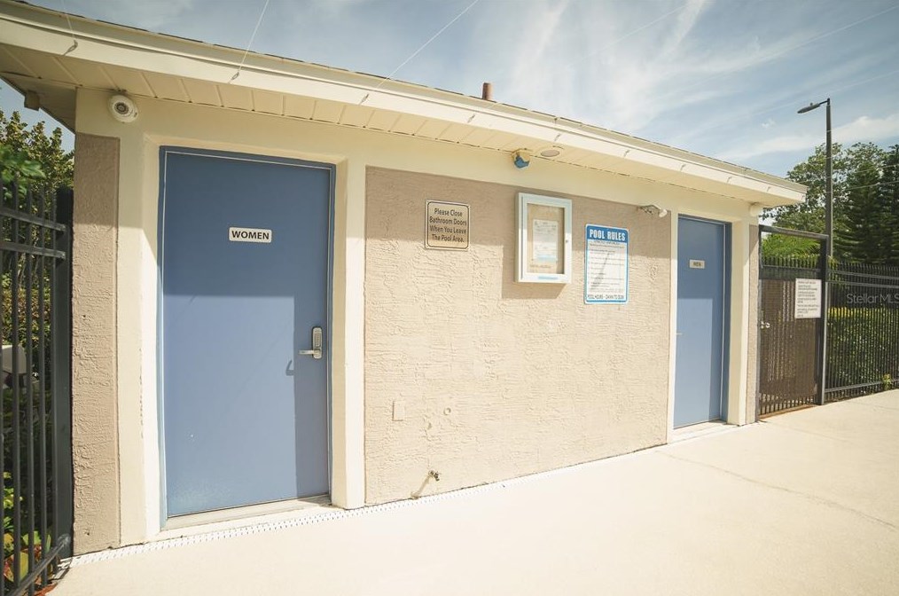 5941 Bayside Key Dr, Tampa FL  33615-4282 exterior