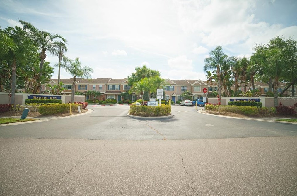 5941 Bayside Key Dr, Tampa FL  33615-4282 exterior