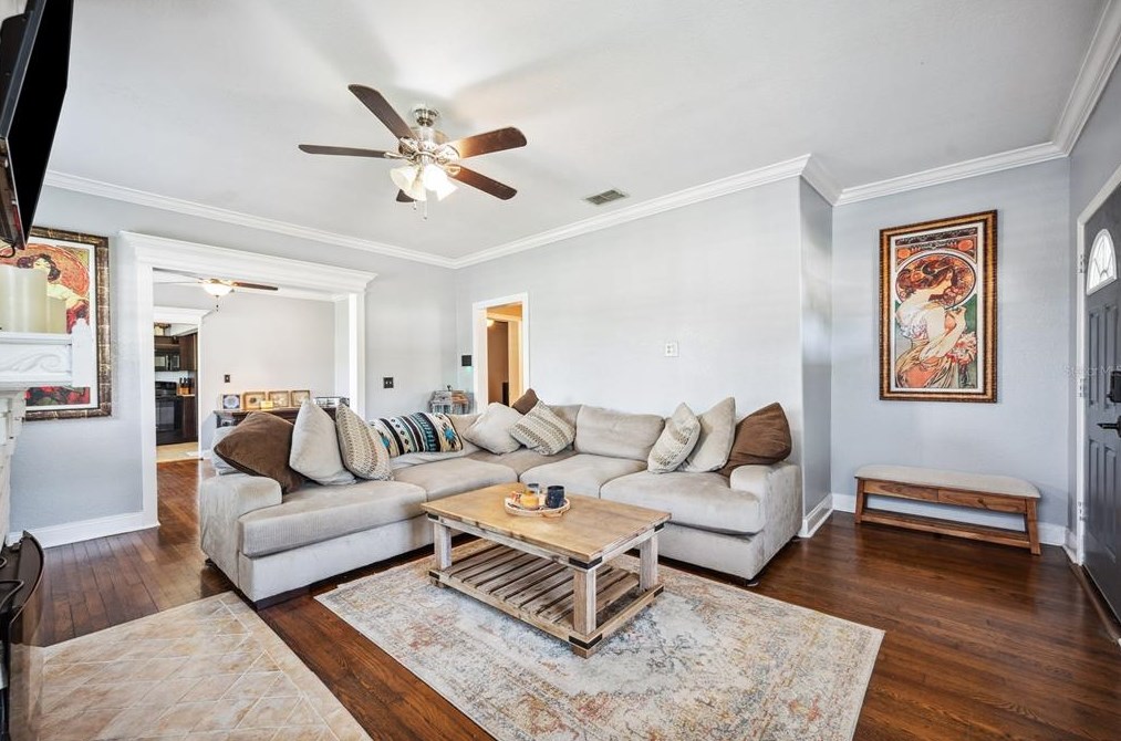 240 Parkwood Ave, Bartow FL  33830-4250 exterior