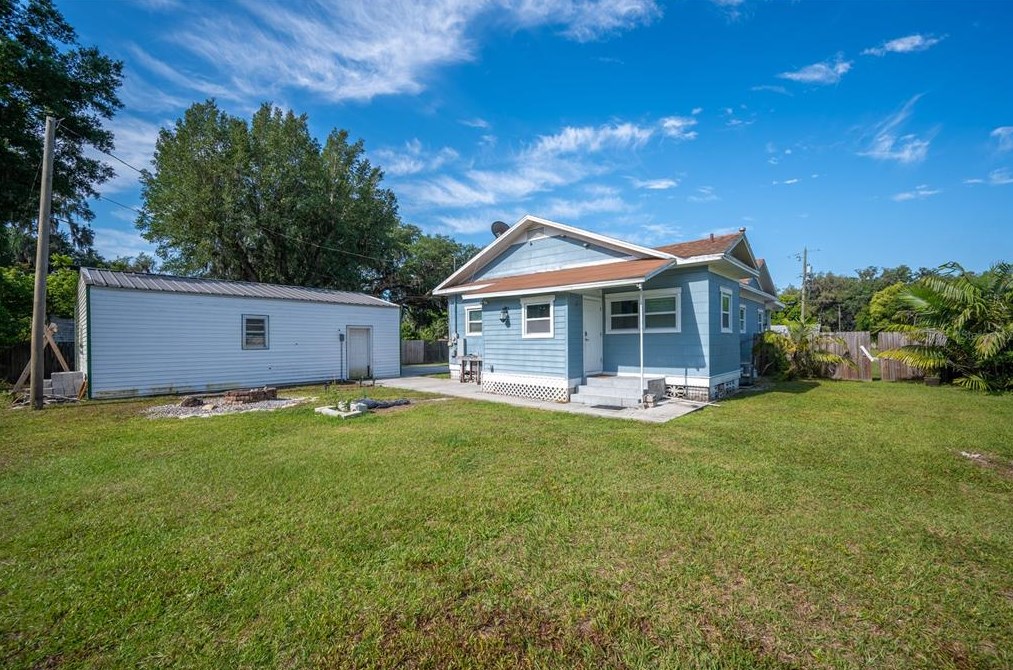 240 Parkwood Ave, Bartow FL  33830-4250 exterior