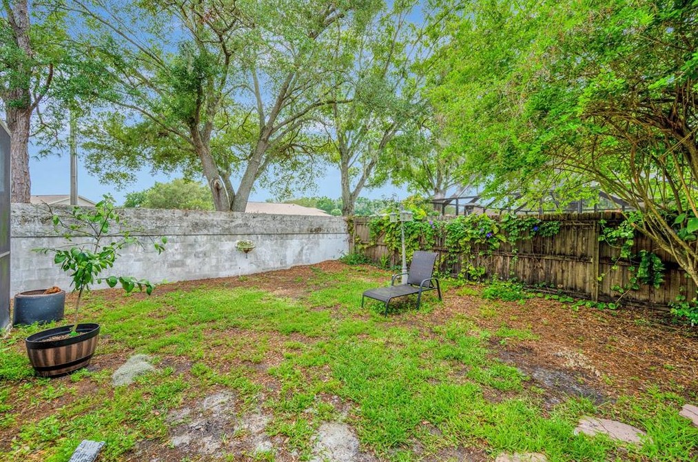 1437 Shell Flower Dr, Brandon FL  33511-8370 exterior