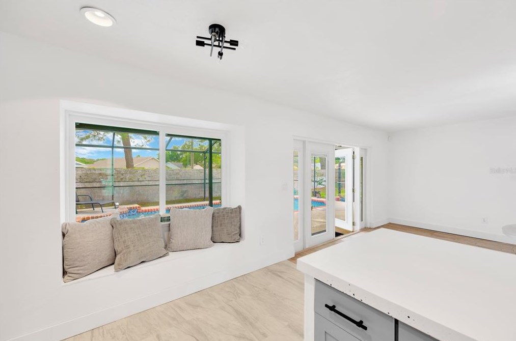 1437 Shell Flower Dr, Brandon FL  33511-8370 exterior