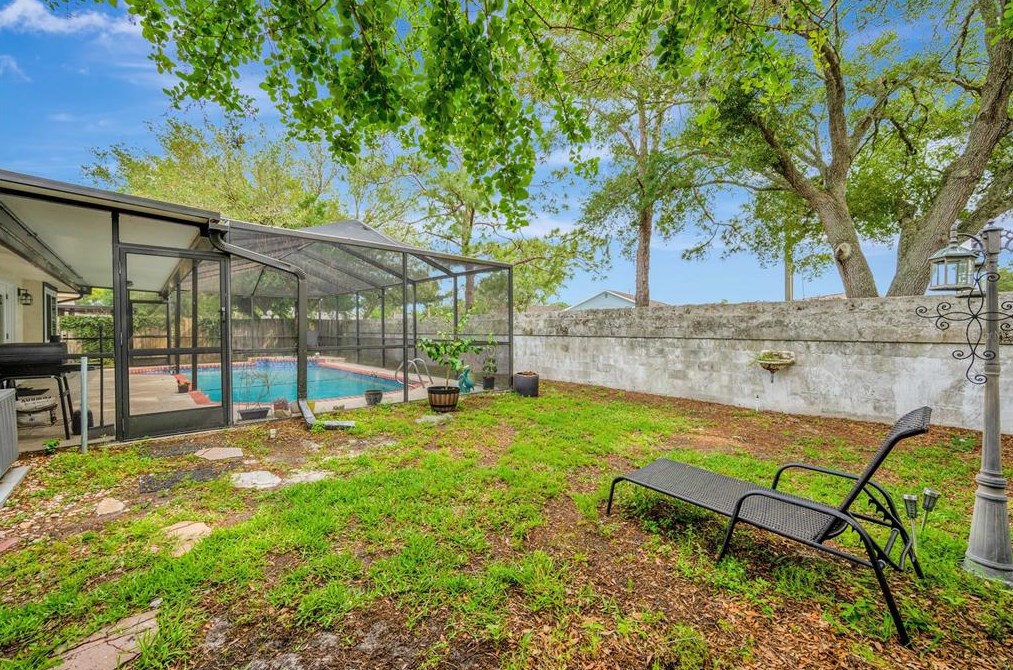 1437 Shell Flower Dr, Brandon FL  33511-8370 exterior