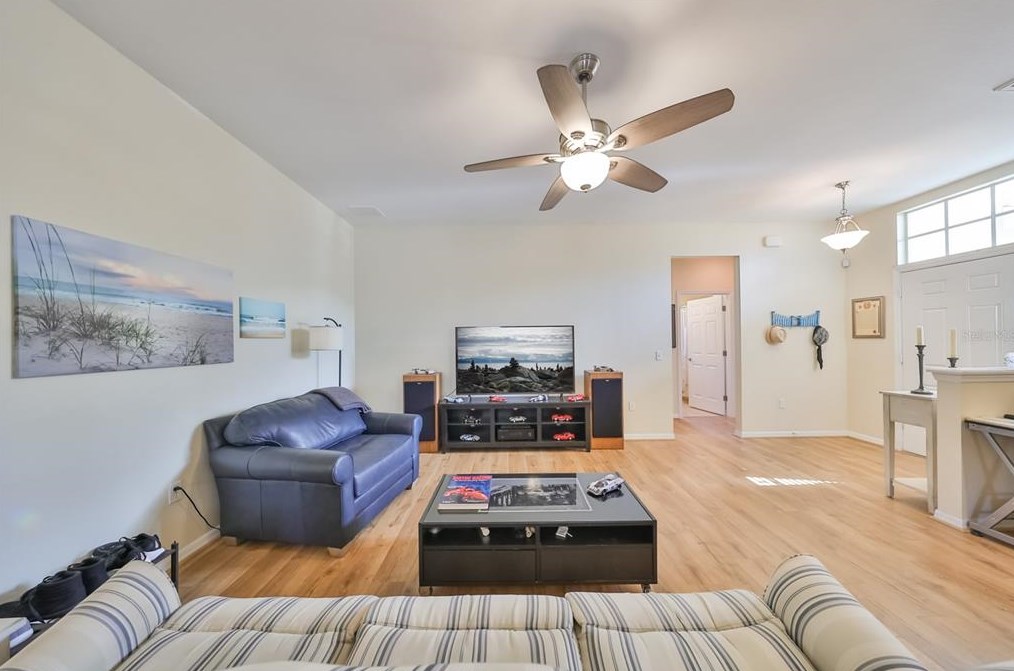 10628 Carloway Hl Dr, Wimauma FL  33598-6130 exterior