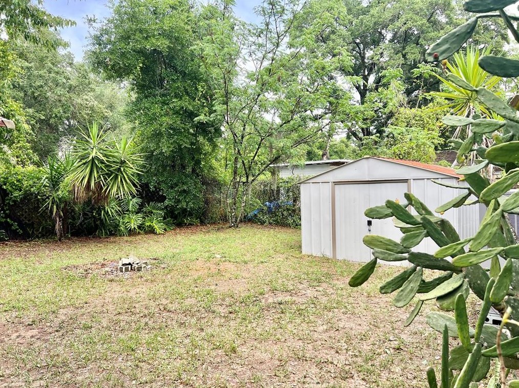 10532 Bay Hills Cir, Thonotosassa FL  33592-3146 exterior