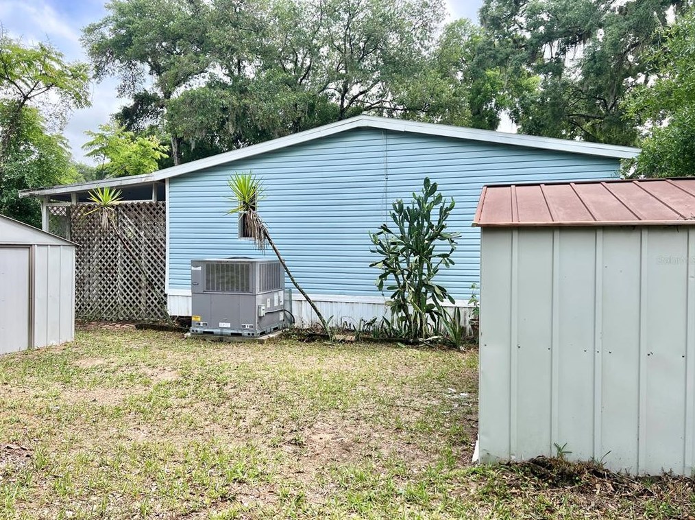 10532 Bay Hills Cir, Thonotosassa FL  33592-3146 exterior