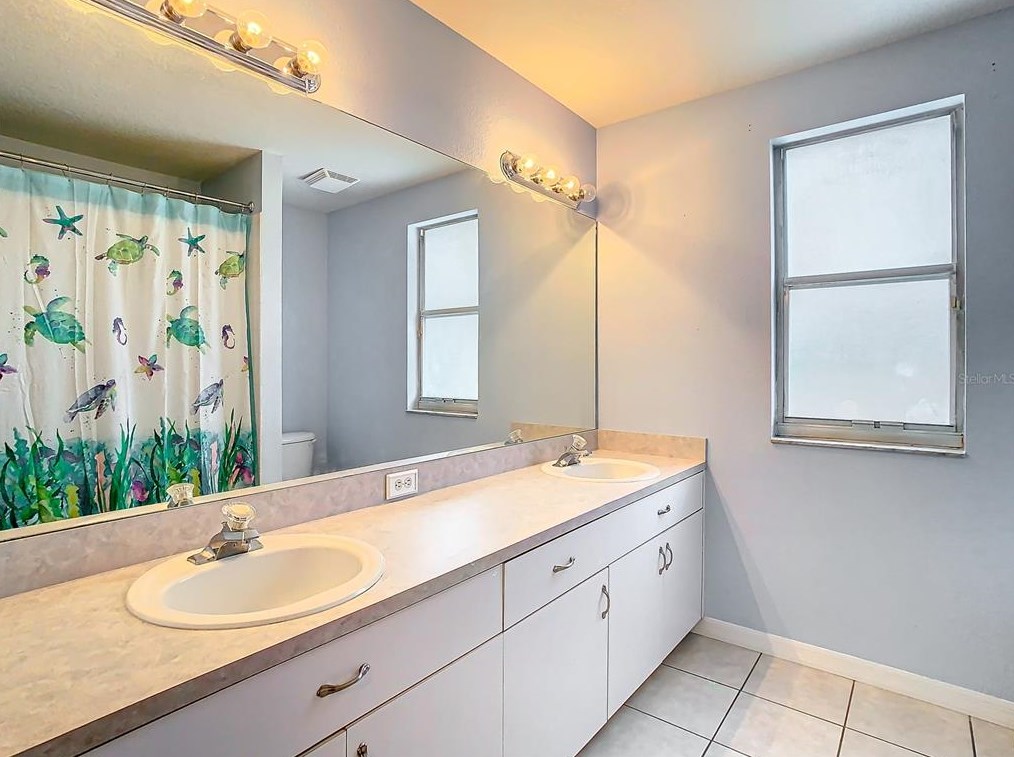 5500 Passing Pne Ln, Zephyrhills FL 33541-9620 exterior