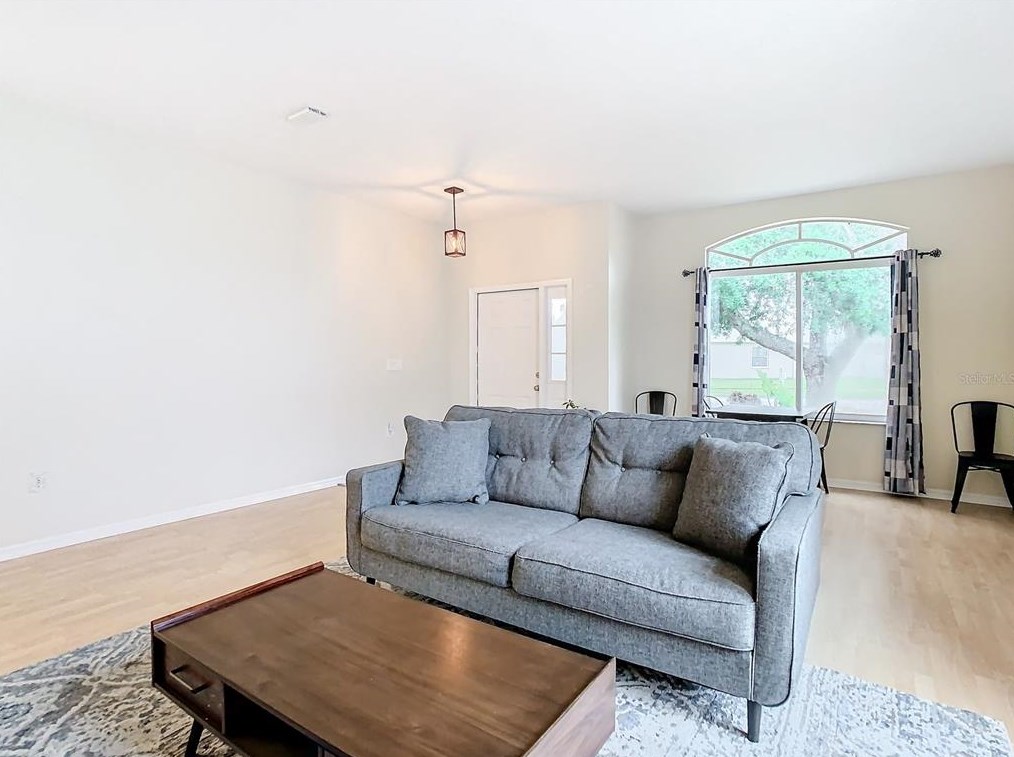 5500 Passing Pne Ln, Zephyrhills FL 33541-9620 exterior