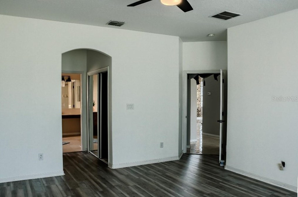 1557 Amaryllis Cir, Orlando FL 32825-7432 exterior