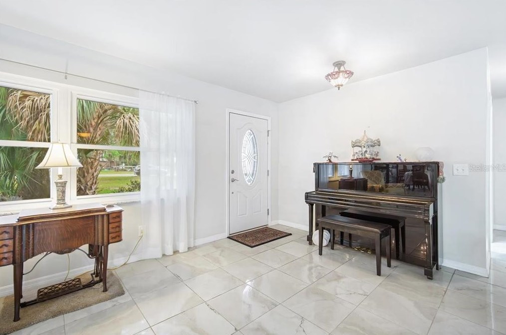 11414 Winn Rd, Riverview FL  33569-4617 exterior