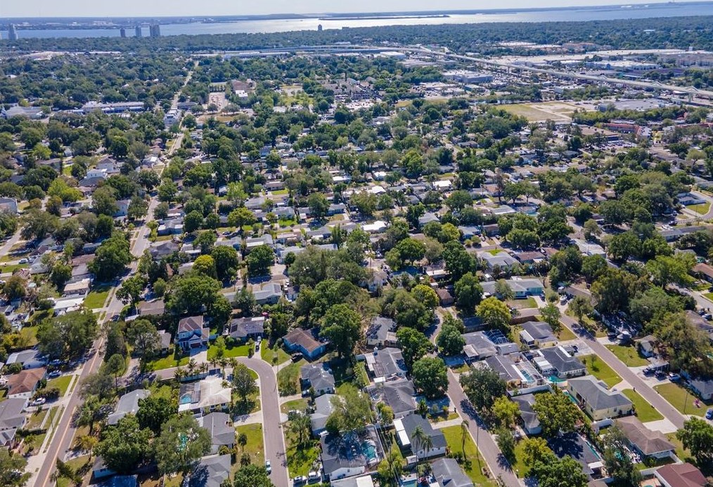 4711 Alline Ave, Tampa FL  33611-2101 exterior