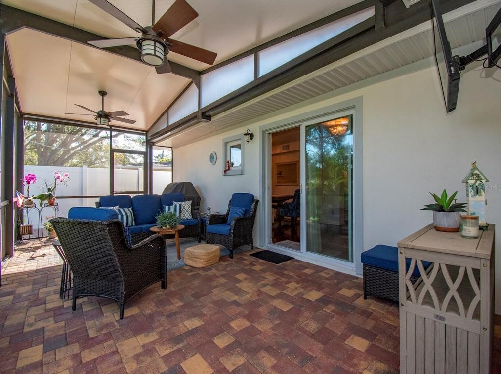 4711 Alline Ave, Tampa FL  33611-2101 exterior