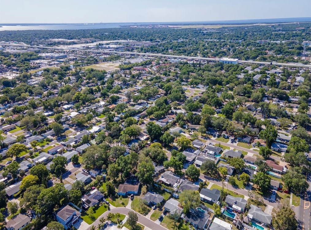 4711 Alline Ave, Tampa FL  33611-2101 exterior